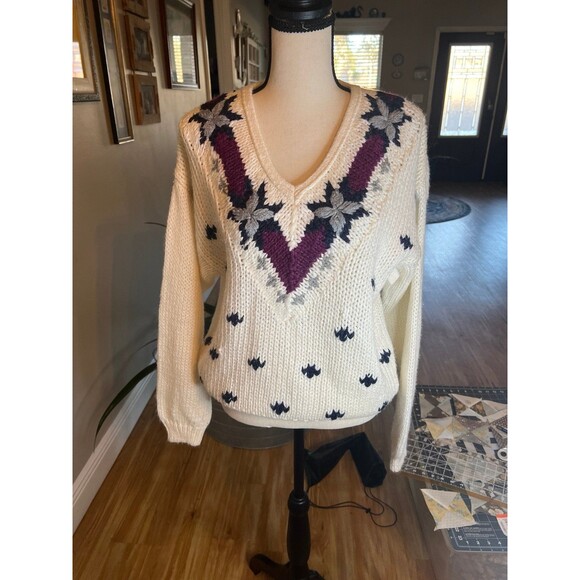 Vintage Currants sweater size medium - Picture 1 of 6